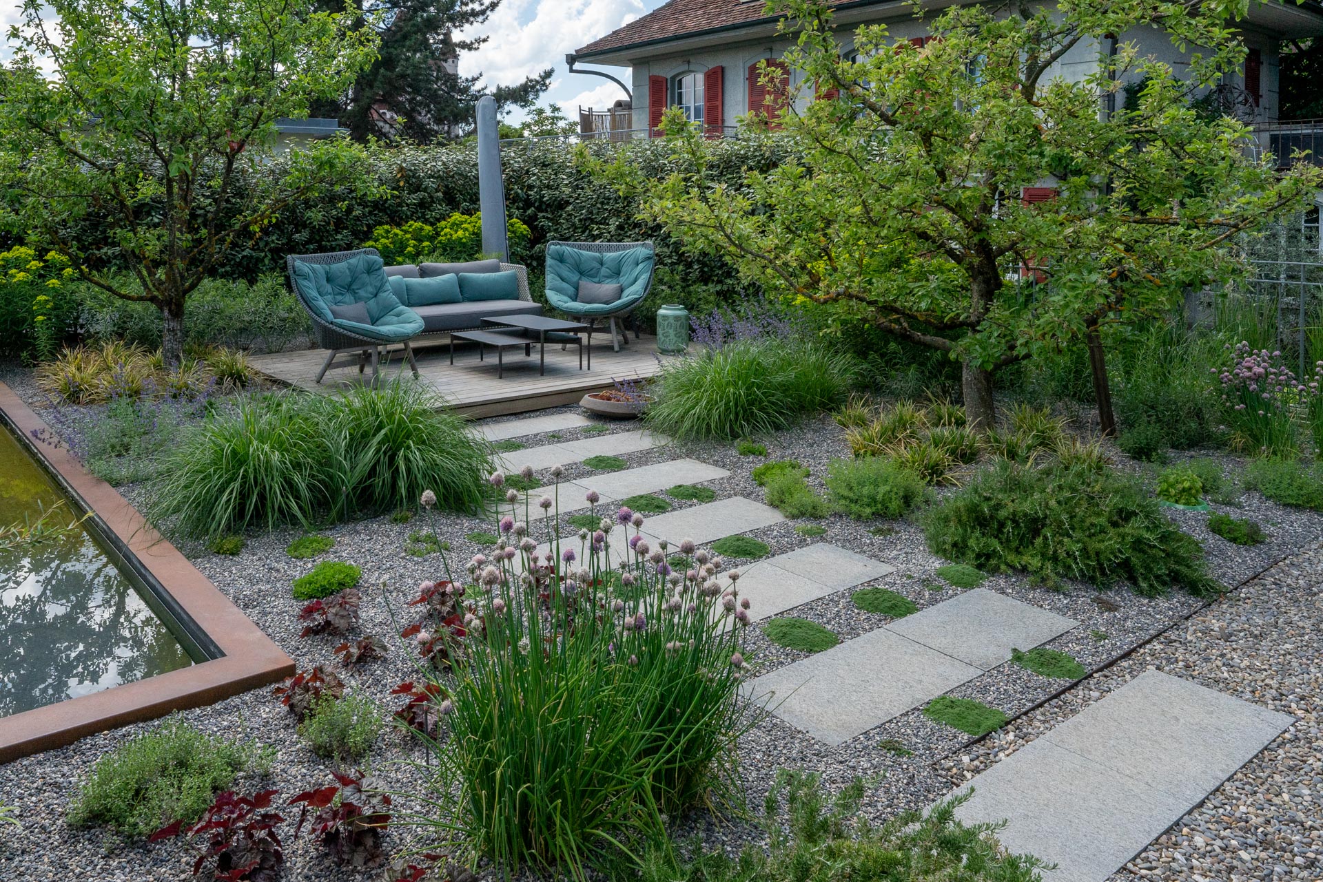 Kleinen Garten gestalten romantisch & modern Knechtgarten